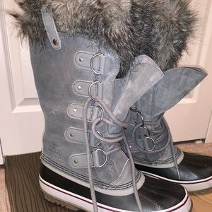 Sorel Joan of Arctic boots